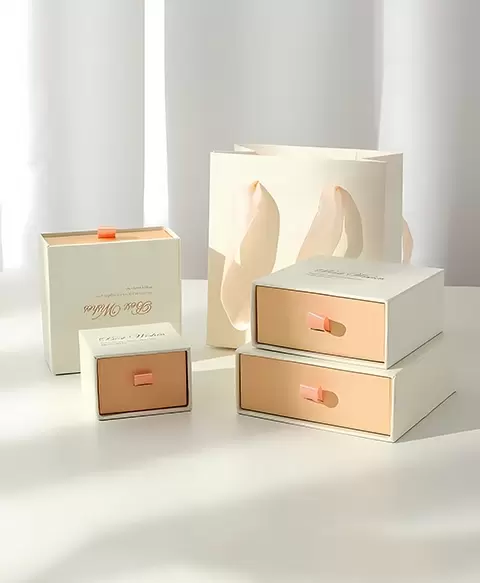 引き出し付き紙箱