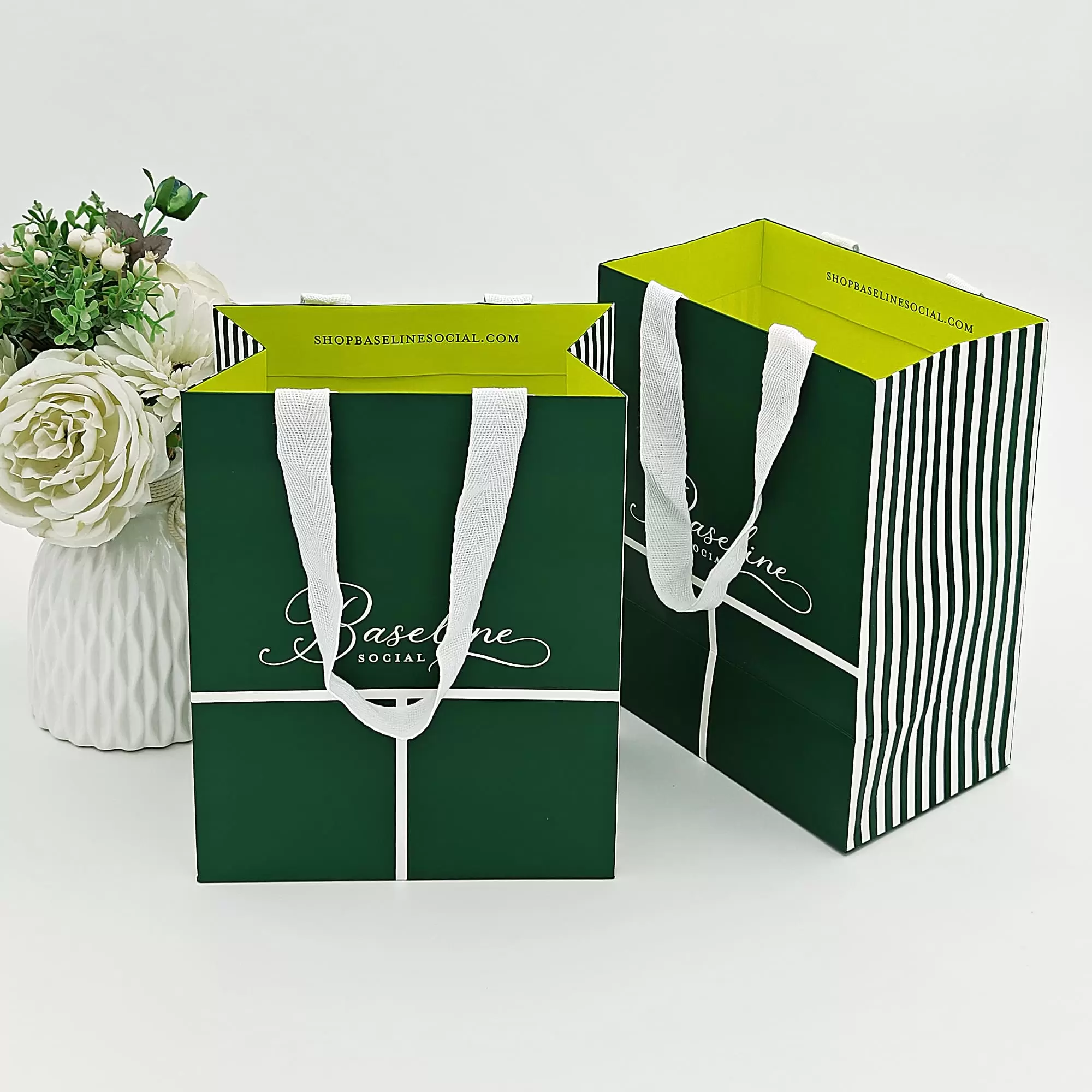 ショッピングペーパーバッグ