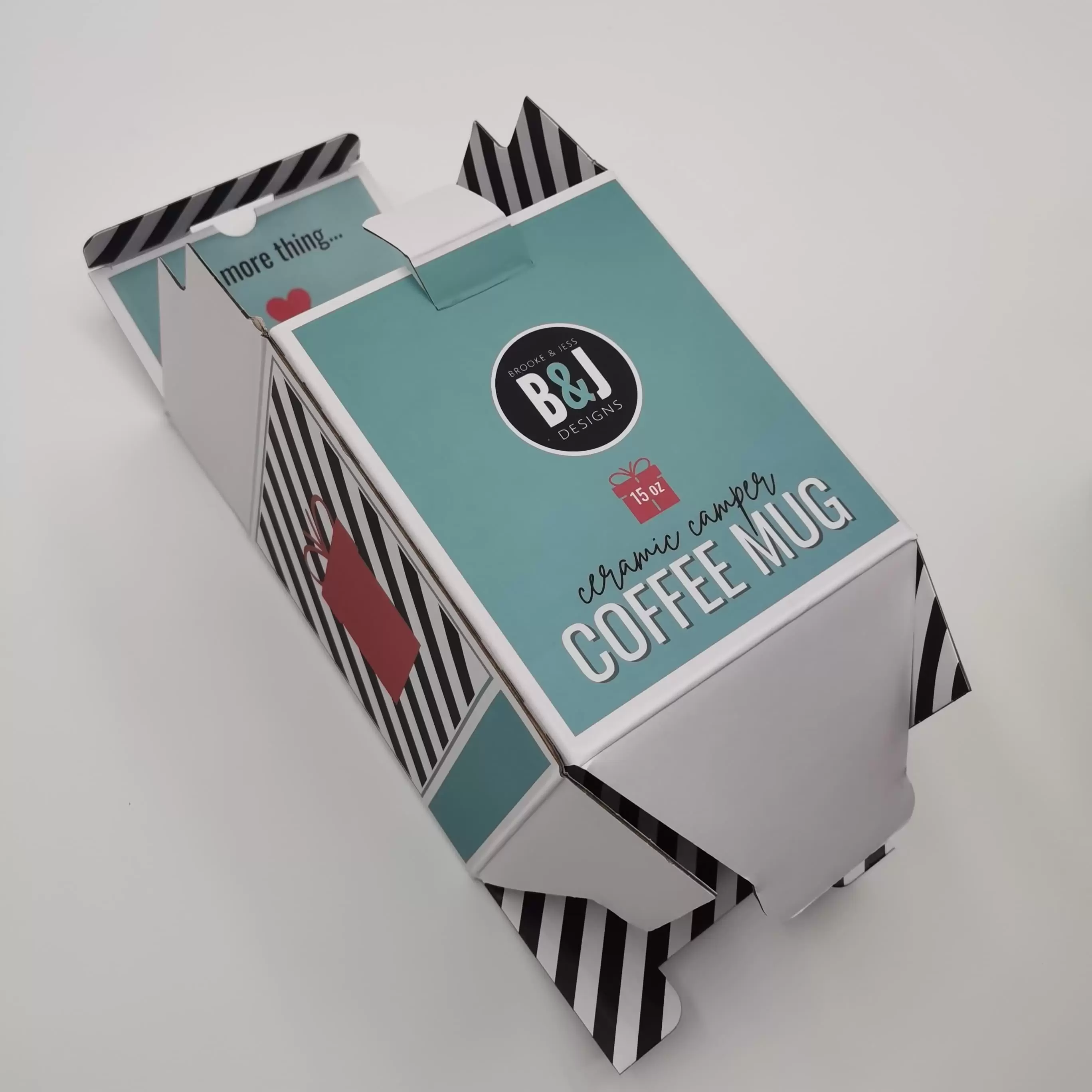 印刷された段ボール箱