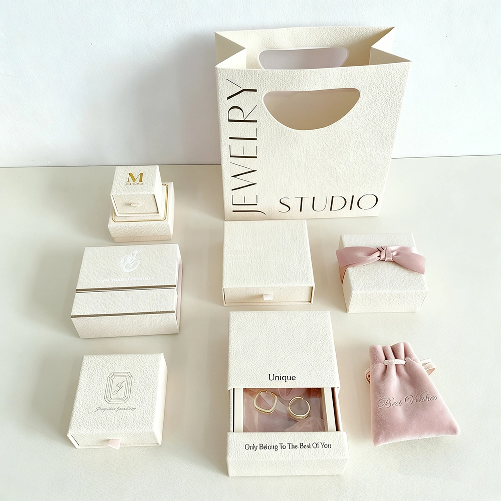 カスタムペーパージュエリーギフトボックス
