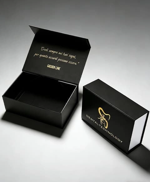 マグネット開閉ボックス